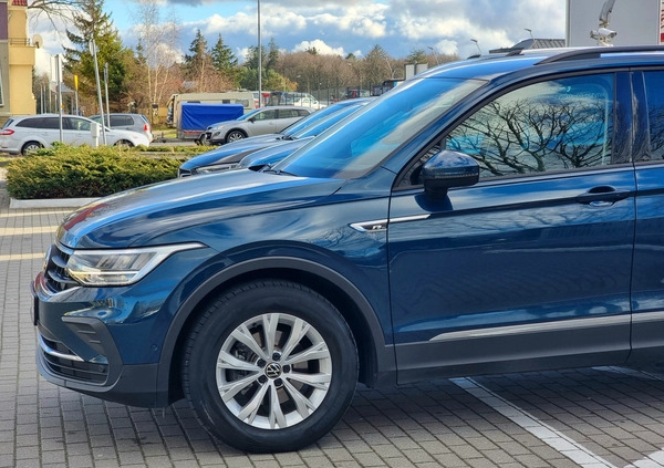 Volkswagen Tiguan cena 124900 przebieg: 21000, rok produkcji 2021 z Koszalin małe 352